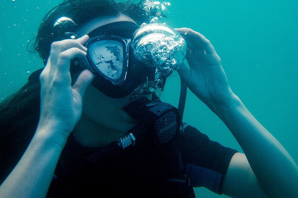 How to Prevent Your Mask from Fogging Scuba Diving | SEARCH - Blog