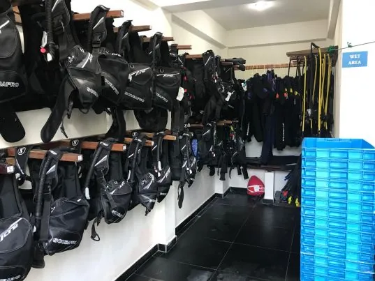 Dhigurah Divers