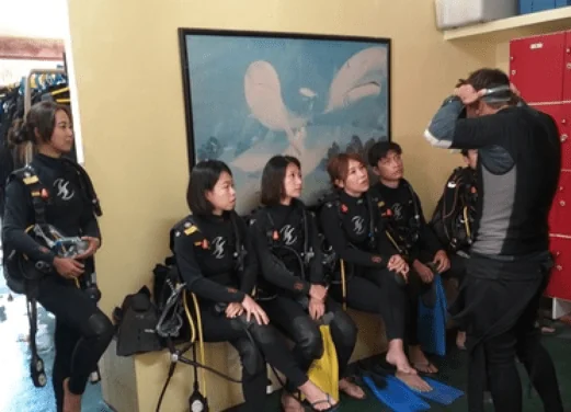 Phantom Divers