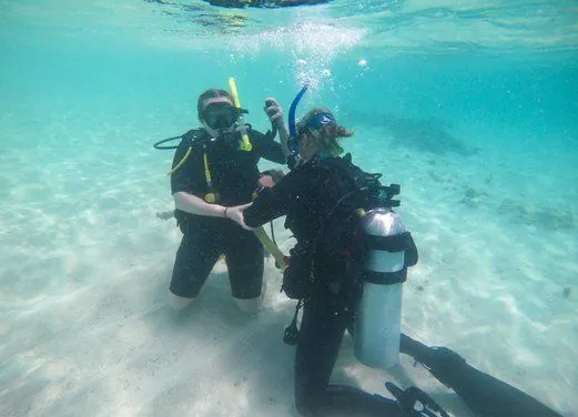 DEEFER DIVING CARRIACOU